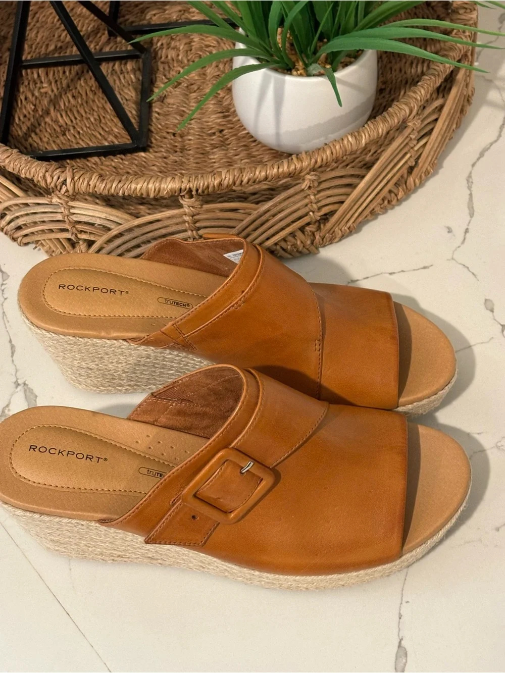 Rockport Lyla Buckle Slide Leather Wedge Sandal Woven Heel Cognac Women Size 9